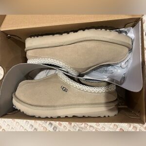 Ugg tazz mustard seed size 8